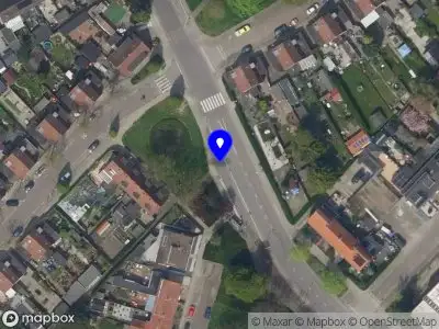 Brandweer met grote spoed naar de Ravelstraat in Ridderkerk vanwege gebouwbrand