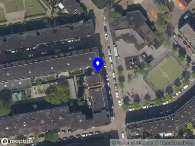 Ambulance met grote spoed naar de Hendrick Croesinckstraat in Rotterdam