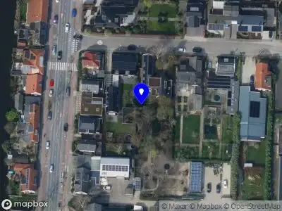 Ambulance met gepaste spoed naar de Burgemeester de Zeeuwstraat in Numansdorp