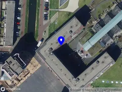 Ambulance met gepaste spoed naar de Van Beuningenhaven in Barendrecht