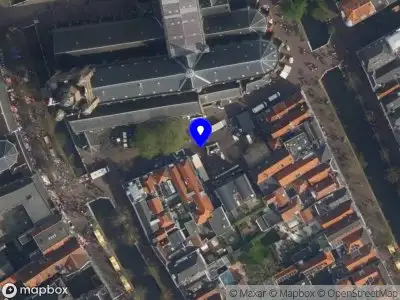 Brandweer met grote spoed naar de Heilige Geestkerkhof in Delft vanwege afgaan automatisch brandalarm