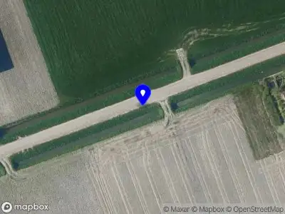Ambulance met grote spoed naar de Veertweg in Noord-Scharwoude