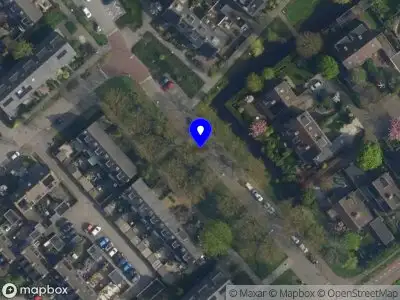 Ambulance met grote spoed naar de Larixlaan in Nootdorp
