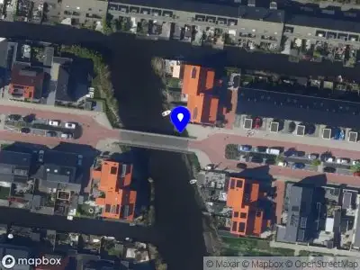 Ambulance met grote spoed naar de Brederodepeer in Boskoop