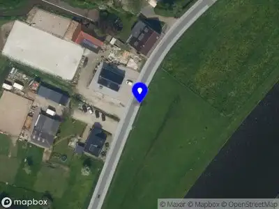 Ambulance met grote spoed naar de Bazeldijk in Hoogblokland