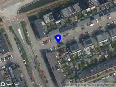 Ambulance met grote spoed naar de Leekeerd in Delfgauw