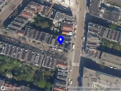 Ambulance met grote spoed naar de Bloklandstraat in Rotterdam