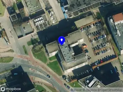 Brandweer met gepaste spoed naar de Dokter van Deenweg in Zwolle