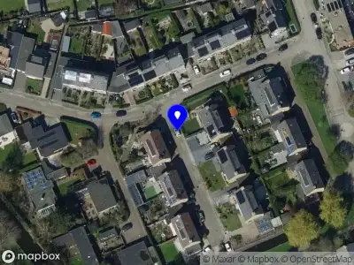 Ambulance met gepaste spoed naar de J v d Woudestraat in Rockanje