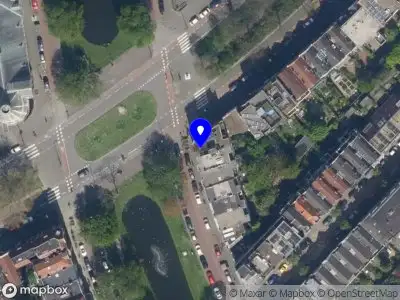Ambulance met gepaste spoed naar de Bergsingel in Rotterdam