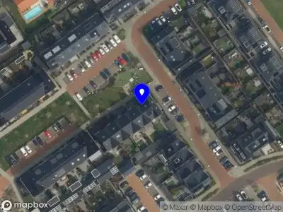 Ambulance met grote spoed naar de Tanamihof in Naaldwijk