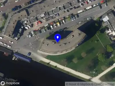 Brandweer met gepaste spoed naar de Til Brugmanplantsoen in 's-Gravenhage vanwege een liftopsluiting