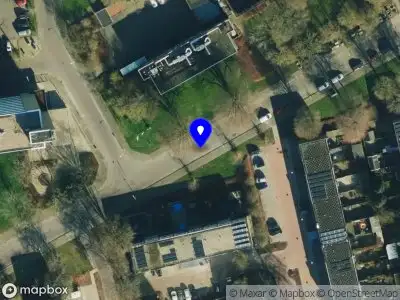 Brandweer met grote spoed naar de Botlek in Zwolle vanwege afhijsen patient