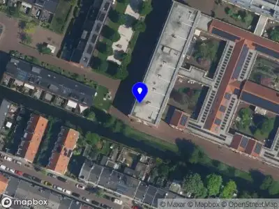 Ambulance met gepaste spoed naar de Stormbaanstraat in Haarlem