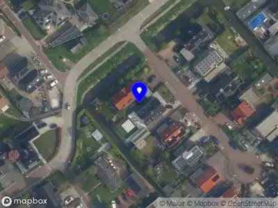 Ambulance met grote spoed naar de Abraham Orteliuspad in 's-Gravenhage