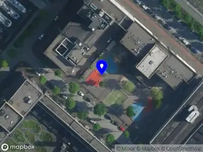 Brandweer met gepaste spoed naar de Franz Zieglerstraat in Amsterdam