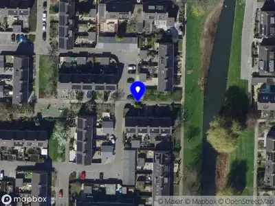 Brandweer met grote spoed naar de Ranonkel in Barendrecht vanwege gebouwbrand