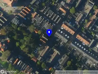 Ambulance met gepaste spoed naar de 2e Tuindwarsstraat in Alkmaar