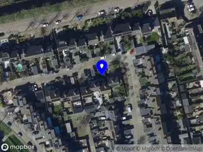 Ambulance met grote spoed naar de Strekdam in Hellevoetsluis