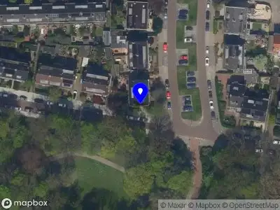 Ambulance met gepaste spoed naar de Julianalaan in Schiedam