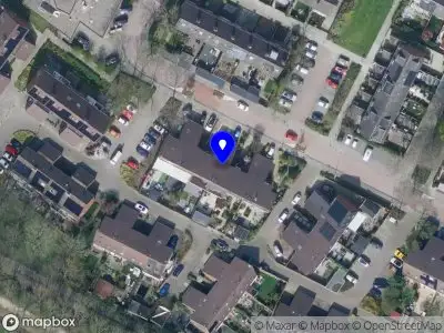 Ambulance met grote spoed naar de Wiekenkruis in Puttershoek