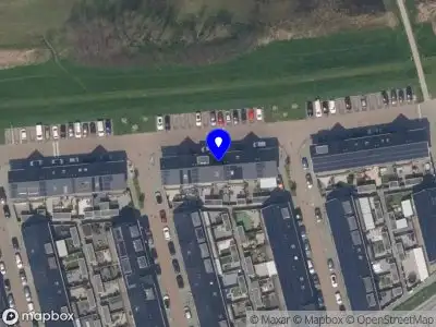 Ambulance met grote spoed naar de Hofvandelftsesluis in Vlaardingen