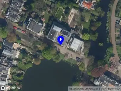 Ambulance met grote spoed naar de Slotlaan in Rotterdam