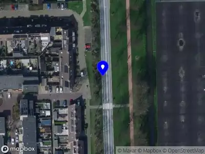 Ambulance met gepaste spoed naar de Lange Meet in Strijen