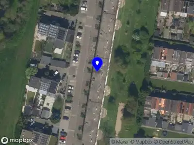 Ambulance met grote spoed naar de Vossiusstraat in Vlaardingen