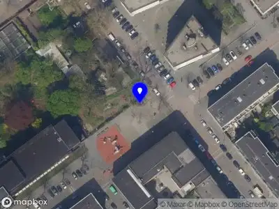 Ambulance met grote spoed naar de Martinus Steijnstraat in Rotterdam