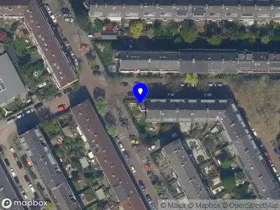 Ambulance met grote spoed naar de Lumeystraat in Rotterdam