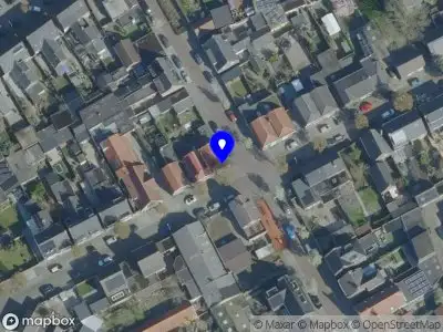 Politie naar de Schoolstraat in Oss vanwege steekincident