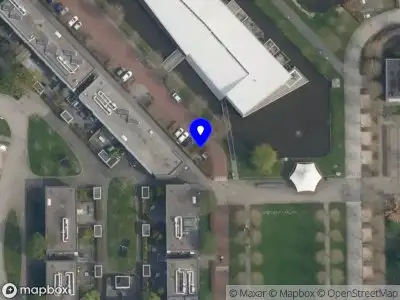 Ambulance met gepaste spoed naar de De Doelen in Nootdorp