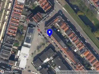 Ambulance met grote spoed naar de Walravenstraat in Rotterdam
