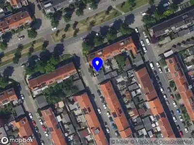 Ambulance met gepaste spoed naar de Dupperstraat in Dordrecht