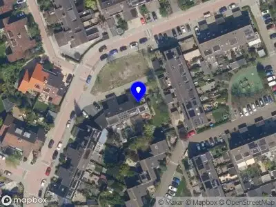 Ambulance met gepaste spoed naar de Populierendreef in Vlaardingen