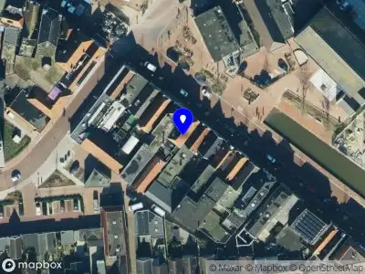 Brandweer met grote spoed naar de Prinsengracht in Meppel vanwege stankoverlast