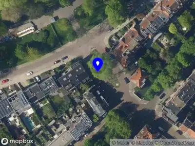 Brandweer met gepaste spoed naar de Louise de Colignystraat in Utrecht vanwege afhijsen patient