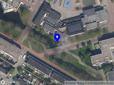 Brandweer met gepaste spoed naar de Varnasingel in Rotterdam