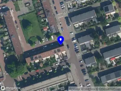 Ambulance met grote spoed naar de Foersterhof in Amsterdam
