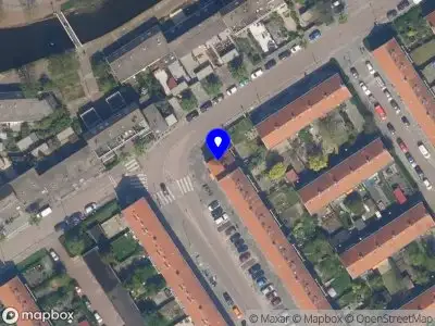 Ambulance met grote spoed naar de De Lugt in Rotterdam