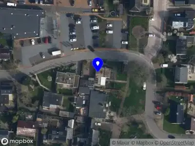 Brandweer en politie met grote spoed naar de Burmanniastraat in Grijpskerk vanwege middelgrote brand