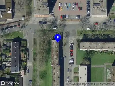 Ambulance met grote spoed naar de Kapershoek in Rotterdam