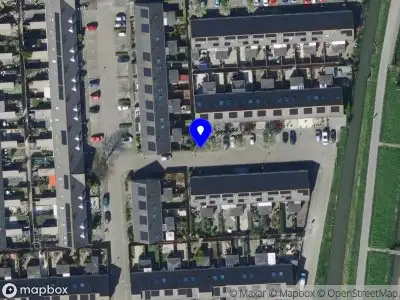 Ambulance met grote spoed naar de Liesbeth Tilanusstraat in Spijkenisse