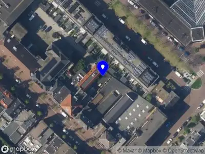 Brandweer met gepaste spoed naar de Damplein in Leidschendam vanwege een liftopsluiting