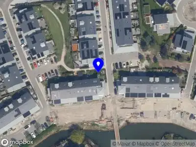 Ambulance met grote spoed naar de Fjorddal in Schiedam