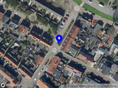 Ambulance met grote spoed naar de Prins Bernhardstraat in Hendrik-Ido-Ambacht