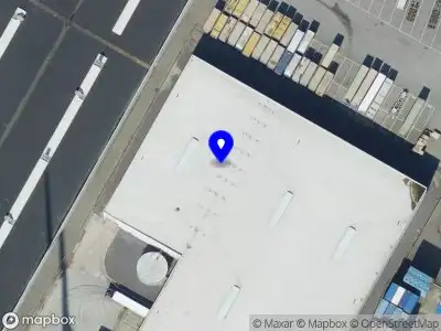 Ambulance met grote spoed naar de Shannonweg in Botlek Rotterdam