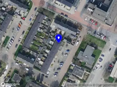 Ambulance met grote spoed naar de Lijsterbesstraat in Puttershoek