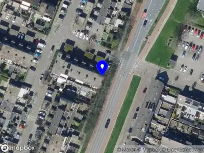 Ambulance met grote spoed naar de Koelinge in Hoogvliet Rotterdam